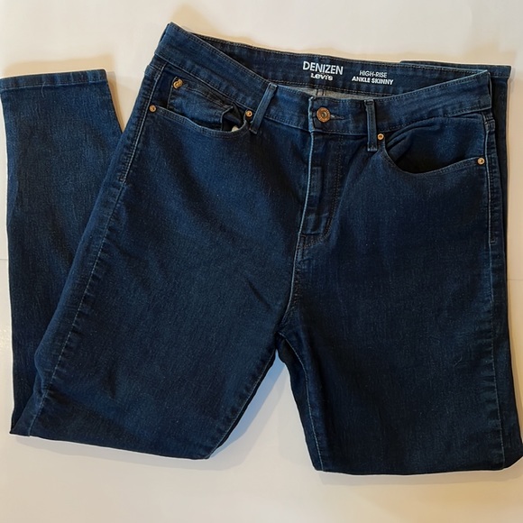 Levi's Denim - Levi’s Denizen High-Rise Ankle Skinny Jeans / W31.